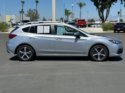 Used 2022 Subaru Impreza 2.0i Premium AWD/4WD image 2