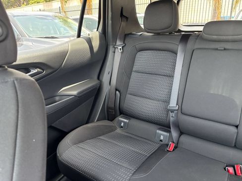 Used 2025 Chevrolet Equinox LT FWD image 39