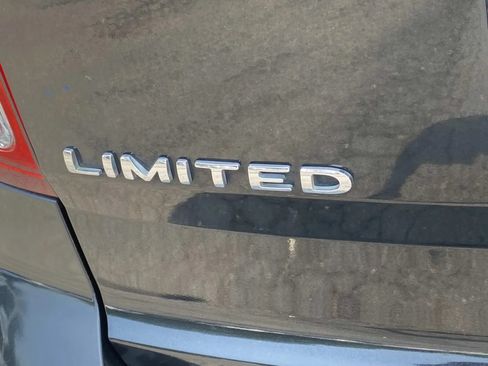 Used 2014 Ford Explorer Limited w/ Equipment Group 301A FWD image 8