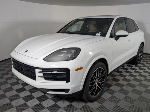 New 2026 Porsche Cayenne image 1