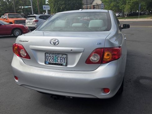 Used 2009 Toyota Corolla LE FWD image 9