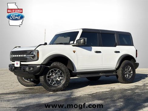 New 2025 Ford Bronco Badlands image 1