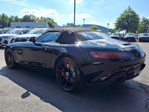 Used 2018 Mercedes-Benz AMG GT Roadster w/ Lane Tracking Package image 11