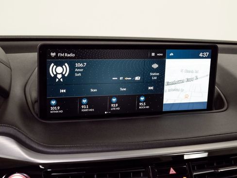 Used 2023 Acura MDX SH-AWD w/ Technology Package image 20