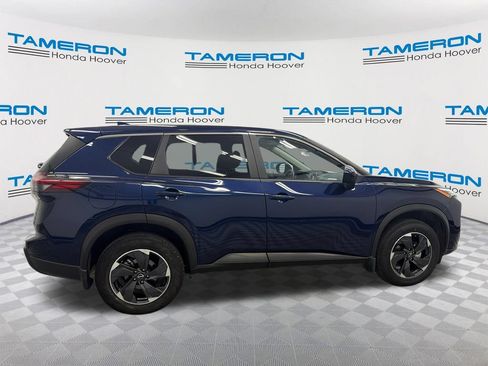 Used 2025 Nissan Rogue SV AWD/4WD image 6