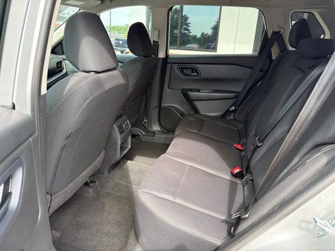 Used 2024 Nissan Rogue S FWD image 6
