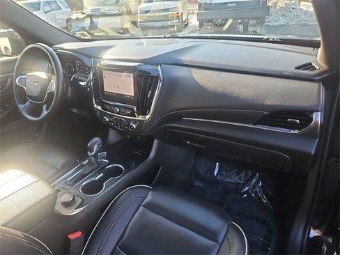 Certified 2023 Chevrolet Traverse Premier image 30