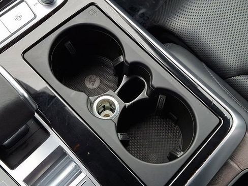 Used 2020 Audi Q8 Prestige w/ Prestige Package image 31