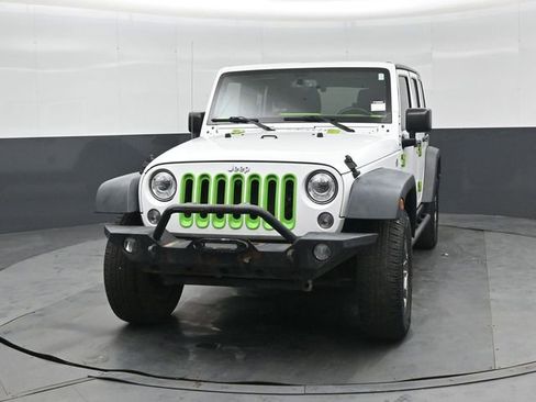 Used 2017 Jeep Wrangler Unlimited Rubicon image 8