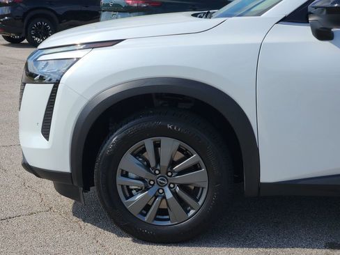 New 2026 Nissan Pathfinder SV AWD/4WD image 6