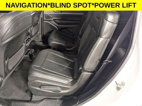 Used 2022 Jeep Grand Cherokee L Limited w/ Black Appearance Package RWD image 31