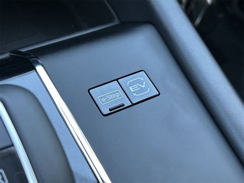 New 2026 Nissan Rogue SL AWD/4WD image 33
