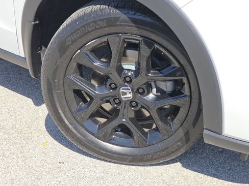 Certified 2024 Honda HR-V Sport image 8