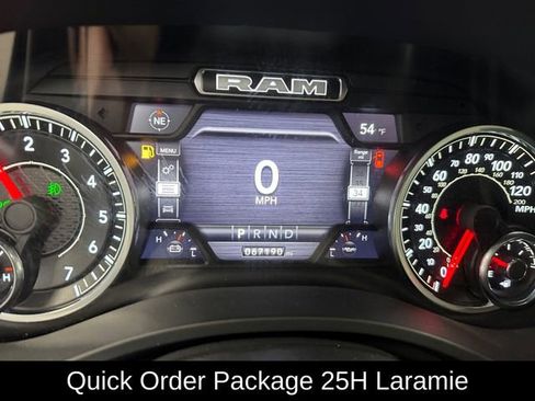 Used 2022 RAM 1500 Laramie AWD/4WD image 2