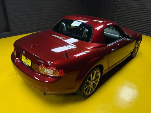 Used 2011 MAZDA MX-5 Miata Grand Touring w/ Premium Pkg image 33