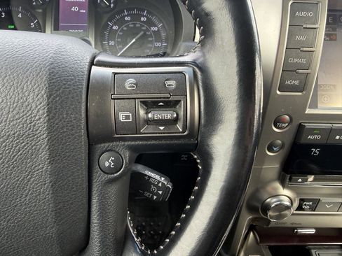 Used 2018 Lexus GX 460 Premium image 16