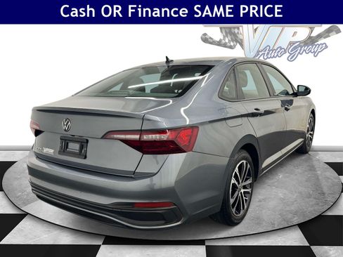 Used 2024 Volkswagen Jetta Sport FWD image 6