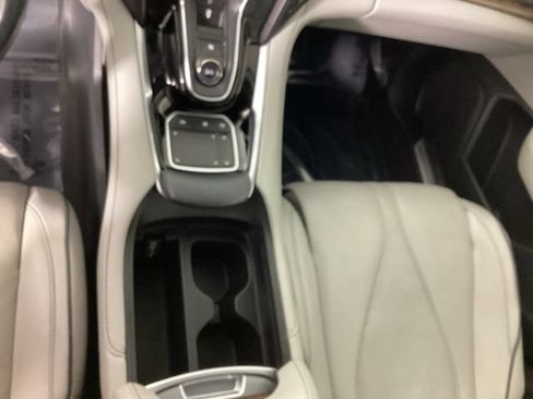 Used 2019 Acura RDX AWD w/ Advance Package image 17