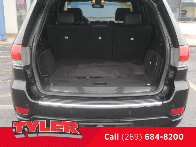 Used 2019 Jeep Grand Cherokee Overland AWD/4WD image 17