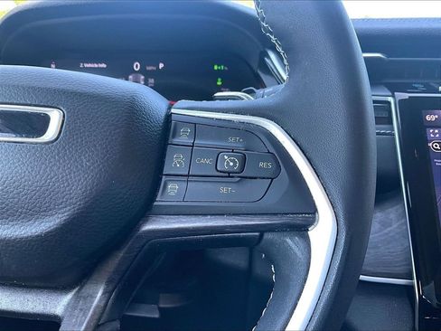 Used 2023 Jeep Grand Cherokee 4WD 4xe image 24