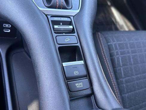 Certified 2025 Honda HR-V Sport image 33