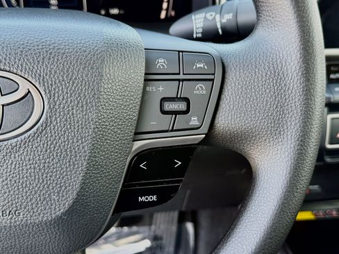 Used 2026 Toyota Camry LE w/ Convenience Package FWD image 27