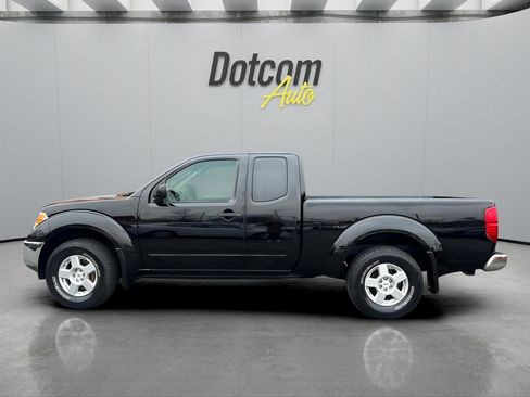 Used 2008 Nissan Frontier SE w/ SE Value Truck Pkg image 4