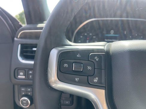 Used 2024 Chevrolet Suburban Z71 w/ Z71 Off-Road Package AWD/4WD image 17