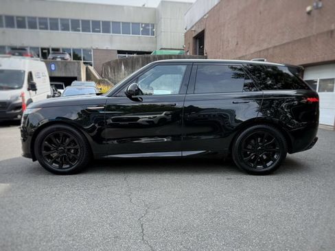 Used 2023 Land Rover Range Rover Sport SE Dynamic AWD/4WD image 14