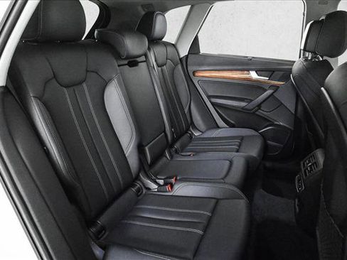 Used 2022 Audi Q5 2.0T Prestige w/ Prestige Package image 21