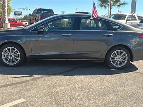 Used 2020 Ford Fusion Energi Titanium image 6