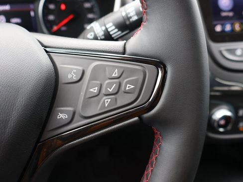 Used 2024 Chevrolet Equinox RS image 8