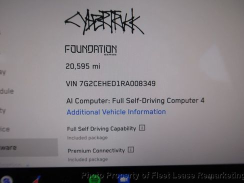 Used 2024 Tesla Cybertruck AWD Crew Cab image 27