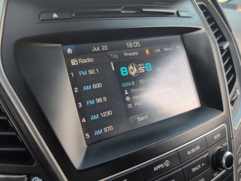 Used 2017 Hyundai Santa Fe Sport FWD image 19