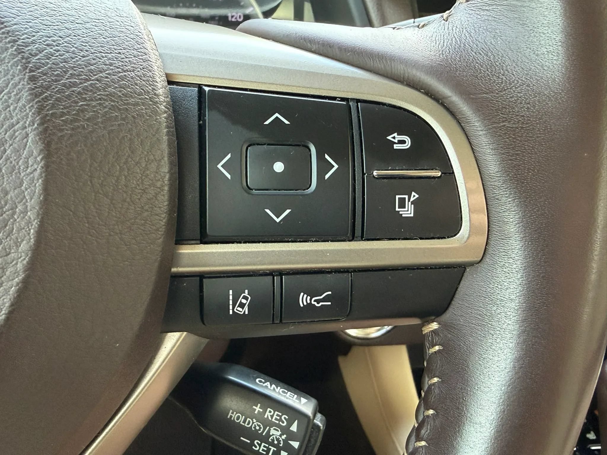 Used 2017 Lexus RX 350 FWD w/ Premium Package image 16
