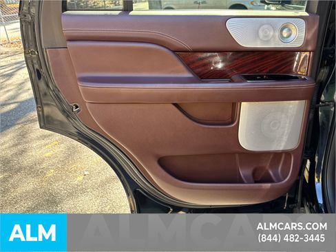 Used 2021 Lincoln Navigator Black Label w/ Cargo Convenience Package image 27