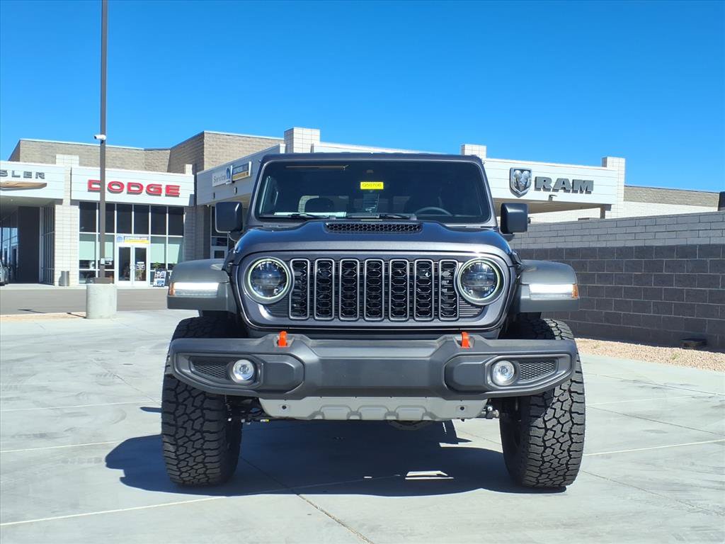 Used 2025 Jeep Gladiator Mojave w/ Safety Group AWD/4WD image 2