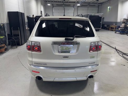 Used 2012 GMC Acadia Denali image 7