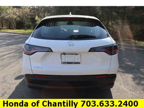 Certified 2024 Honda HR-V LX image 6