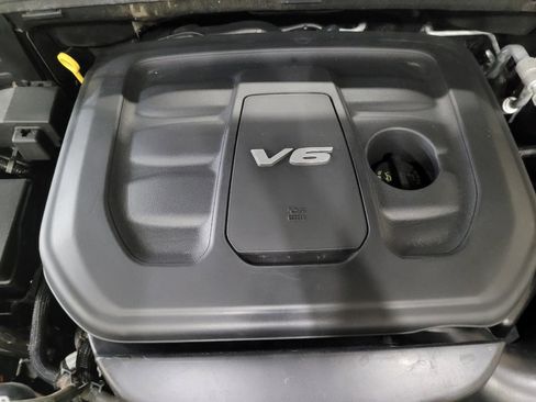 Used 2018 Jeep Grand Cherokee Limited w/ Luxury Group II AWD/4WD image 30