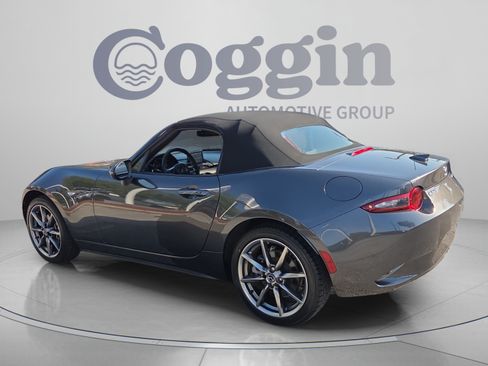Used 2023 MAZDA MX-5 Miata Grand Touring RWD image 3