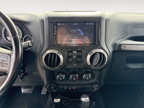 Used 2012 Jeep Wrangler Unlimited Sport AWD/4WD image 35
