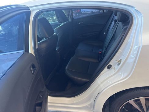 Used 2017 Acura ILX image 11