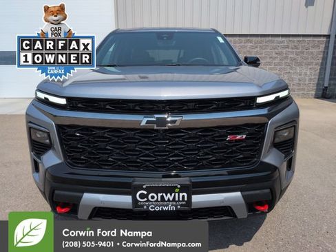 Used 2025 Chevrolet Traverse Z71 w/ Enhanced Driving Package AWD/4WD image 8