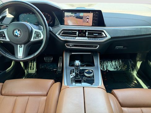Used 2022 BMW X5 M50i w/ Executive Package image 19
