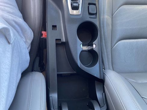 Used 2020 Chevrolet Camaro LT w/ RS Package image 12