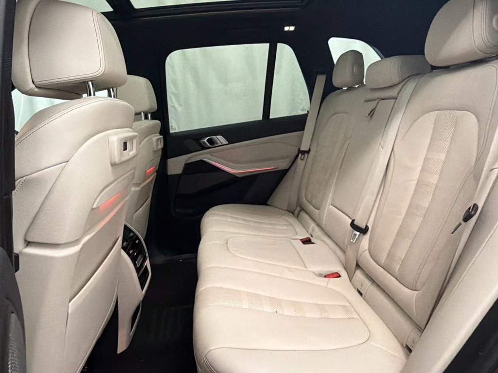 Used 2020 BMW X5 sDrive40i w/ Luxury Seating Package RWD image 23