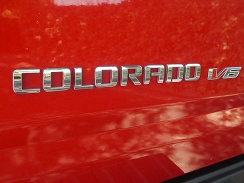 Used 2019 Chevrolet Colorado LT w/ LT Convenience Package RWD image 39