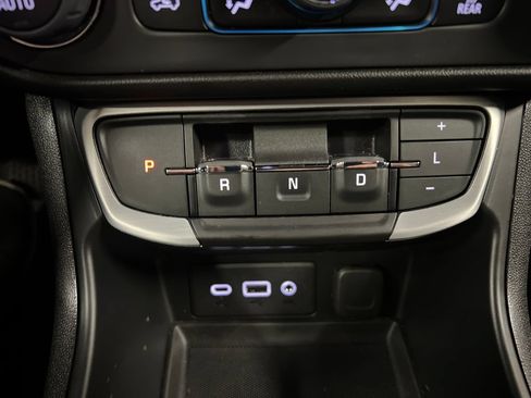 Certified 2023 GMC Terrain SLE w/ Driver Convenience Package AWD/4WD image 25