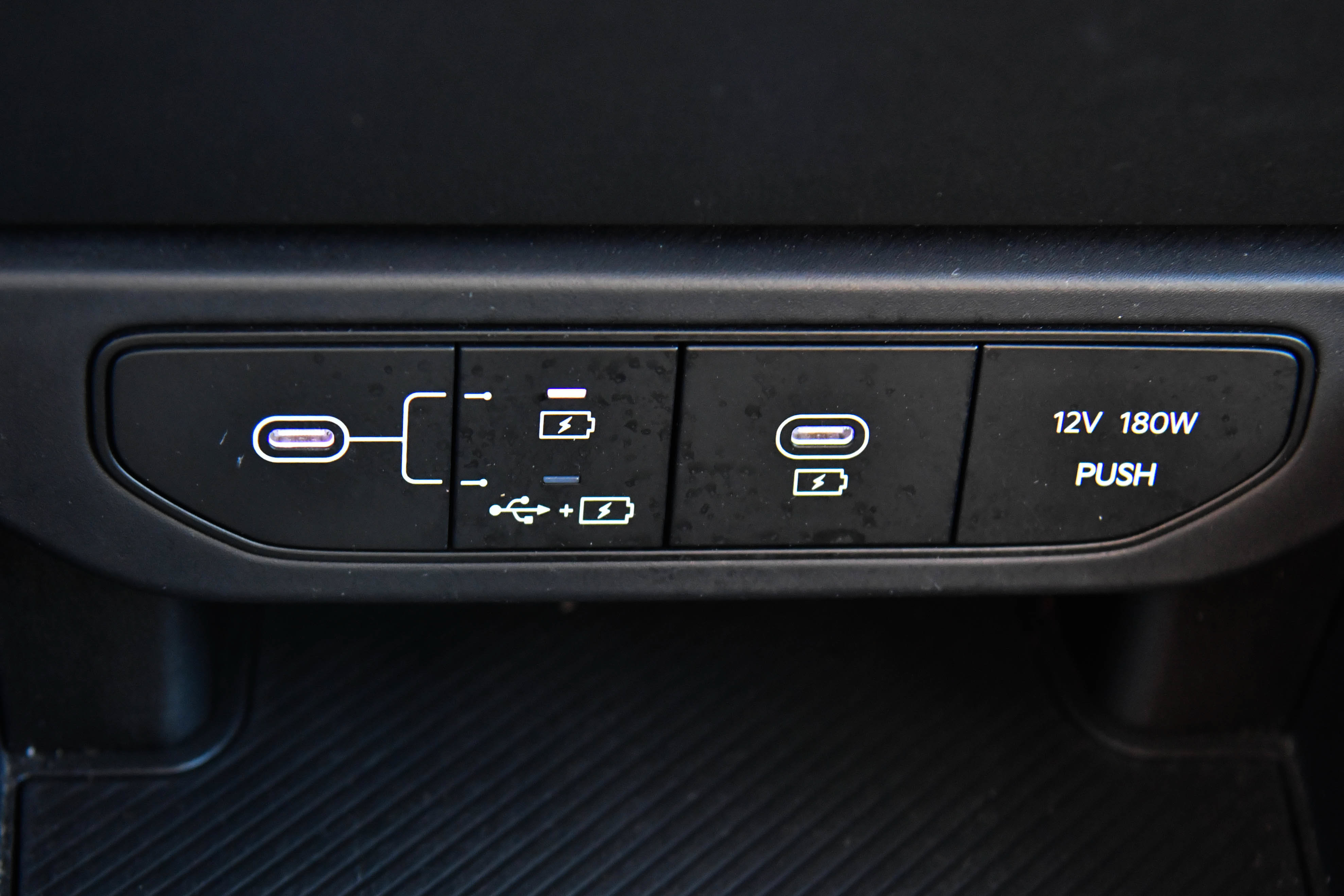 Used 2025 Kia K4 FWD image 25